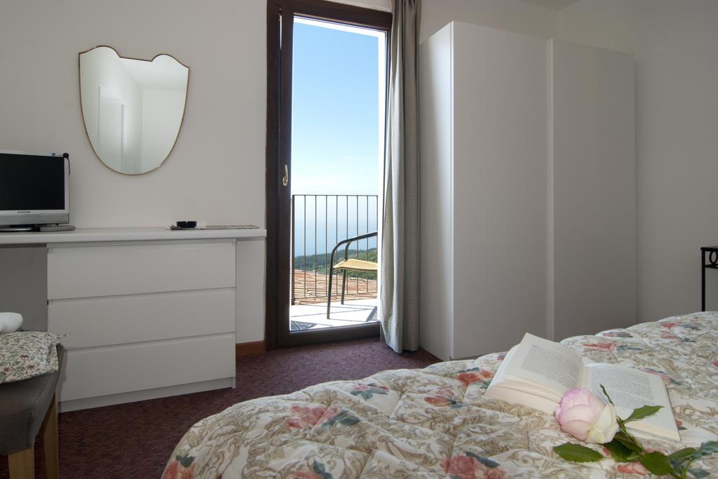 Hotel Mariano Gargnano Zewnętrze zdjęcie
